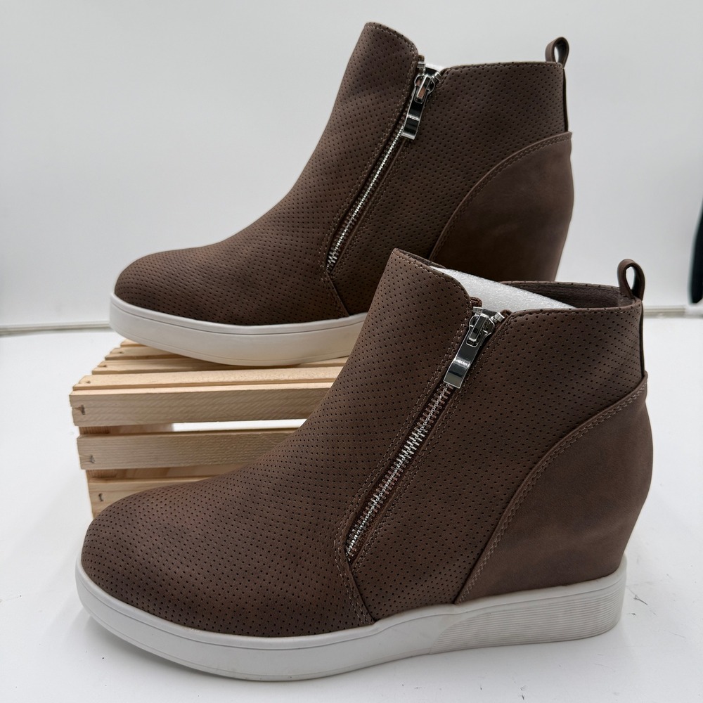Journee Collection Sneaker Wedge Pennelope Perforated Zip Brown Women Size 12
